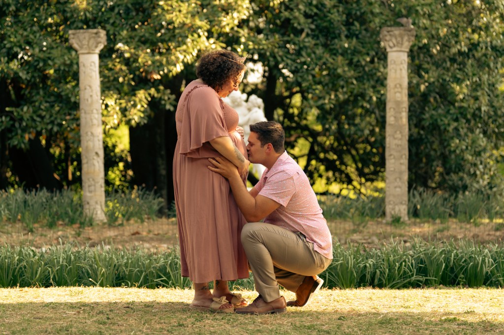Maternity portrait photographed by LeporeMedia